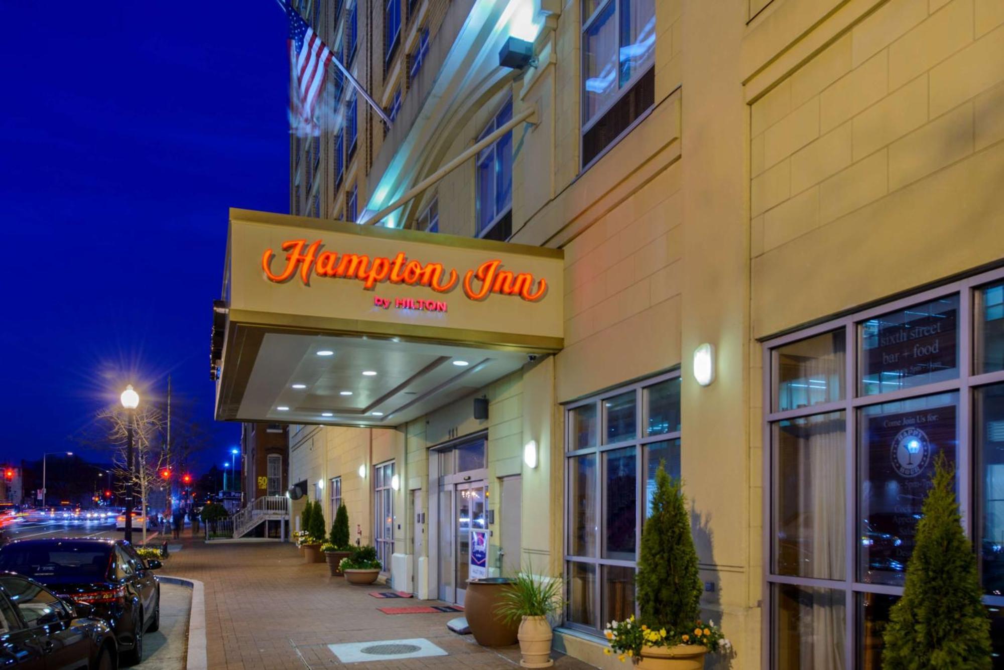 فندق مركز مؤتمرات هامبتون إن واشنطن العاصمة المظهر الخارجي الصورة