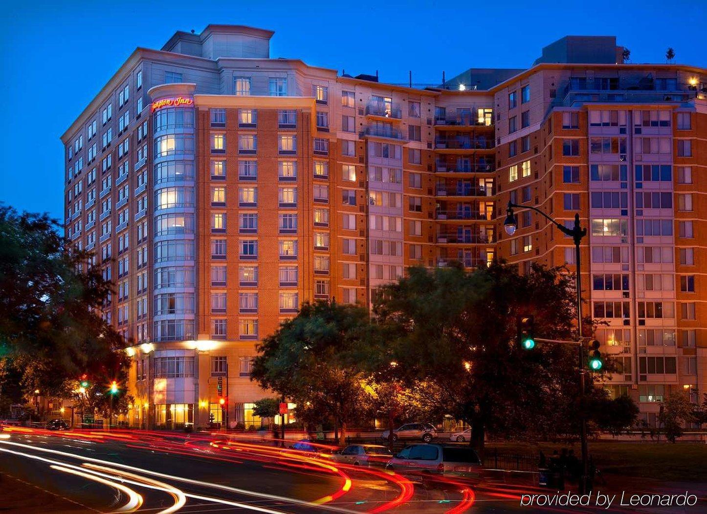 فندق مركز مؤتمرات هامبتون إن واشنطن العاصمة المظهر الخارجي الصورة